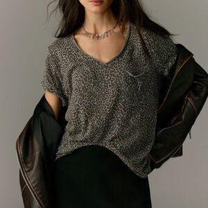 NWT Anthropologie Lars Classic V-neck Tee by T.La